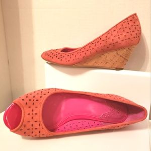 Johnston & Murphy Suede Peep Toe Cork Wedge. Mauve/Pink Sz:6.5